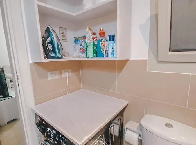 Beautiful 1 Bedroom Apartment